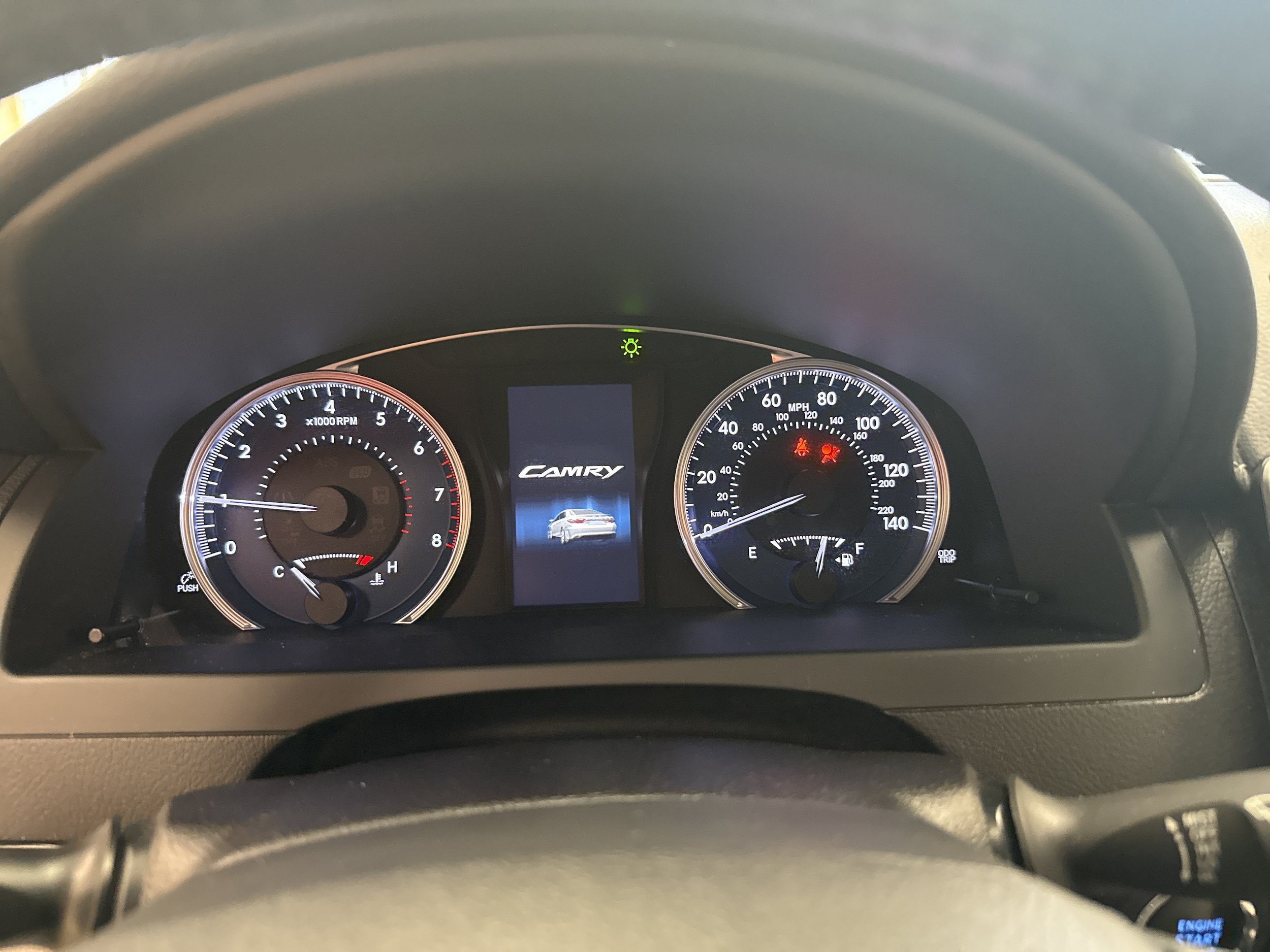 Used 2015 Toyota Camry XLE FWD image 31
