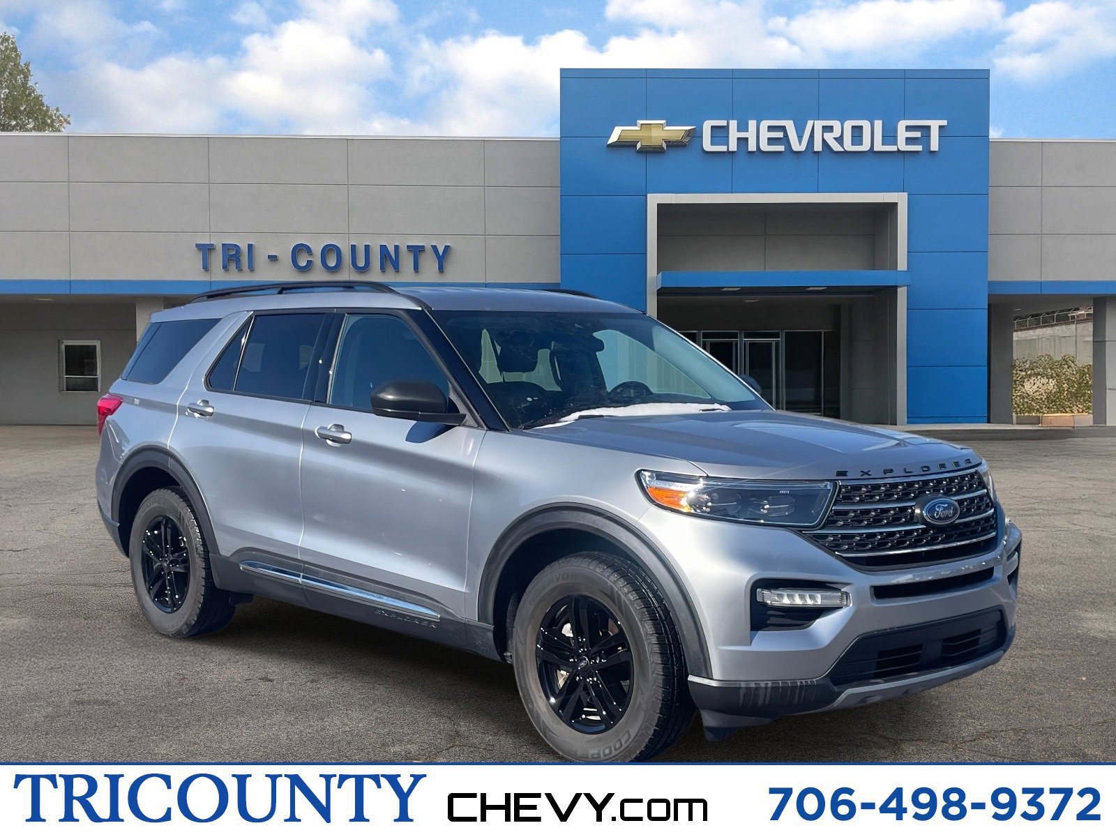 Used 2022 Ford Explorer XLT w/ Equipment Group 202A image 1