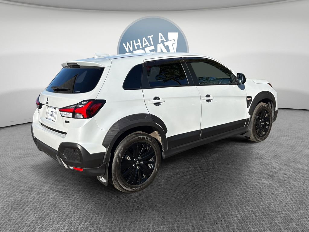 Used 2024 Mitsubishi Outlander Sport AWD image 3