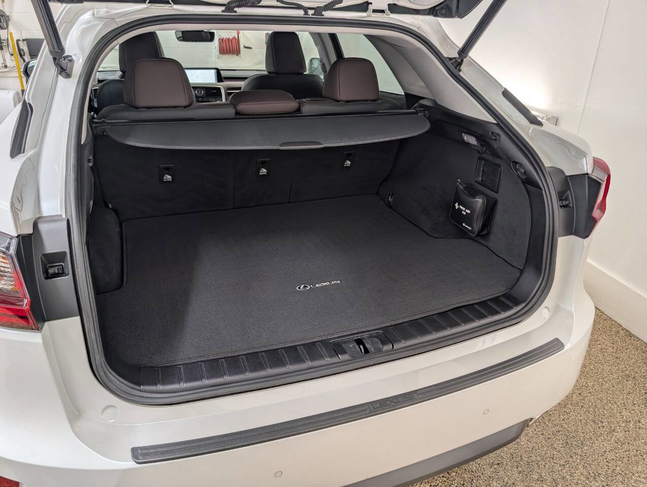 Used 2016 Lexus RX 350 AWD w/ Premium Package image 18