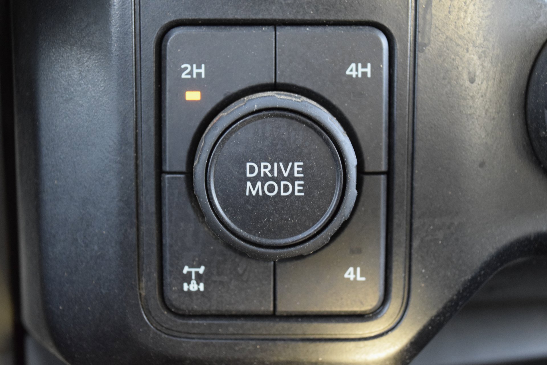 Used 2025 Ford F250 XLT w/ FX4 Off-Road Package image 30