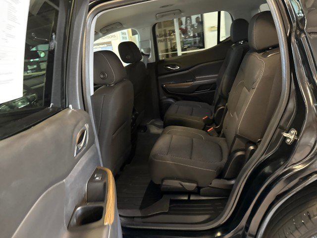 Used 2023 GMC Acadia SLE w/ Driver Convenience Package image 25