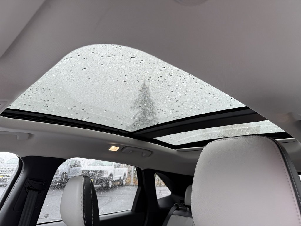 Certified 2023 Ford Escape SE w/ PHEV Premium Package image 34