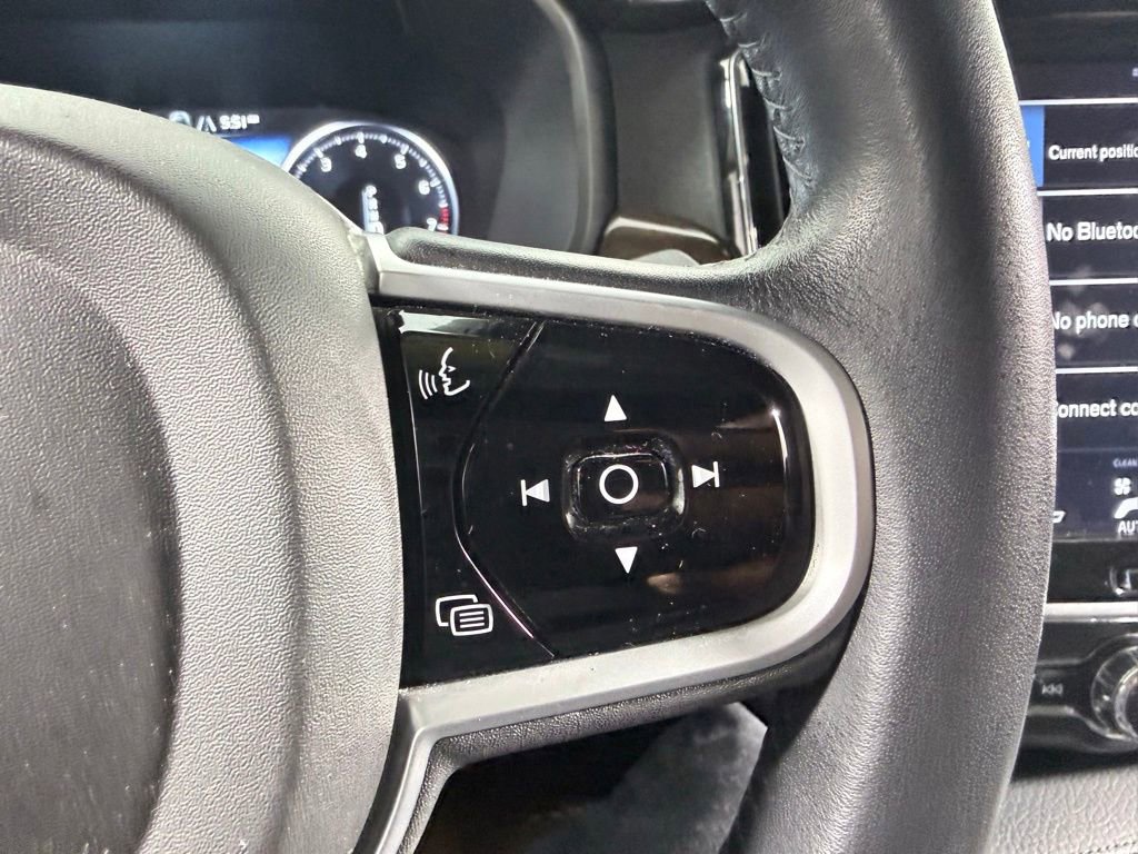 Used 2019 Volvo S90 T6 Momentum image 15