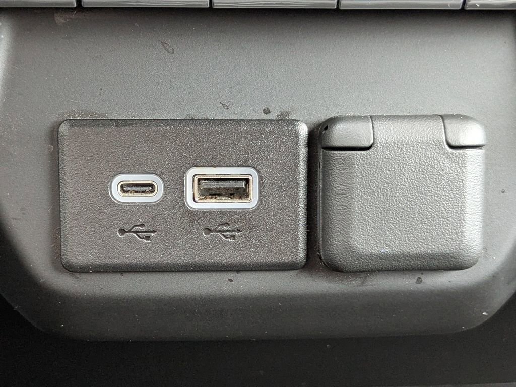 Certified 2024 Chevrolet Silverado 2500 Custom w/ Custom Convenience Package image 22