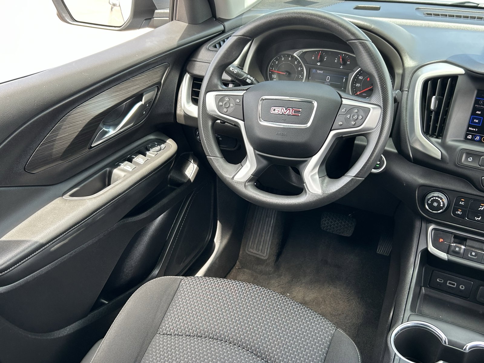 Certified 2024 GMC Terrain SLE FWD image 16