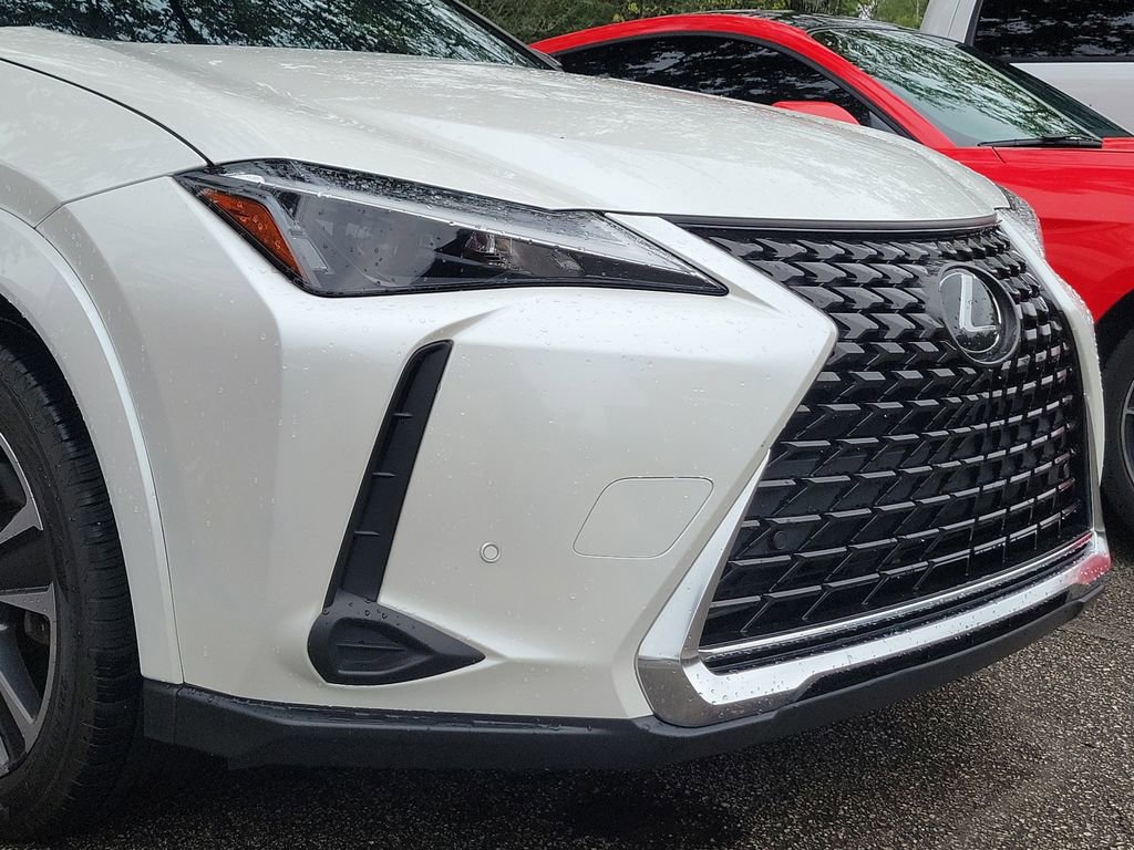 Used 2023 Lexus UX 250h FWD w/ Accessory Package (Z2) image 5