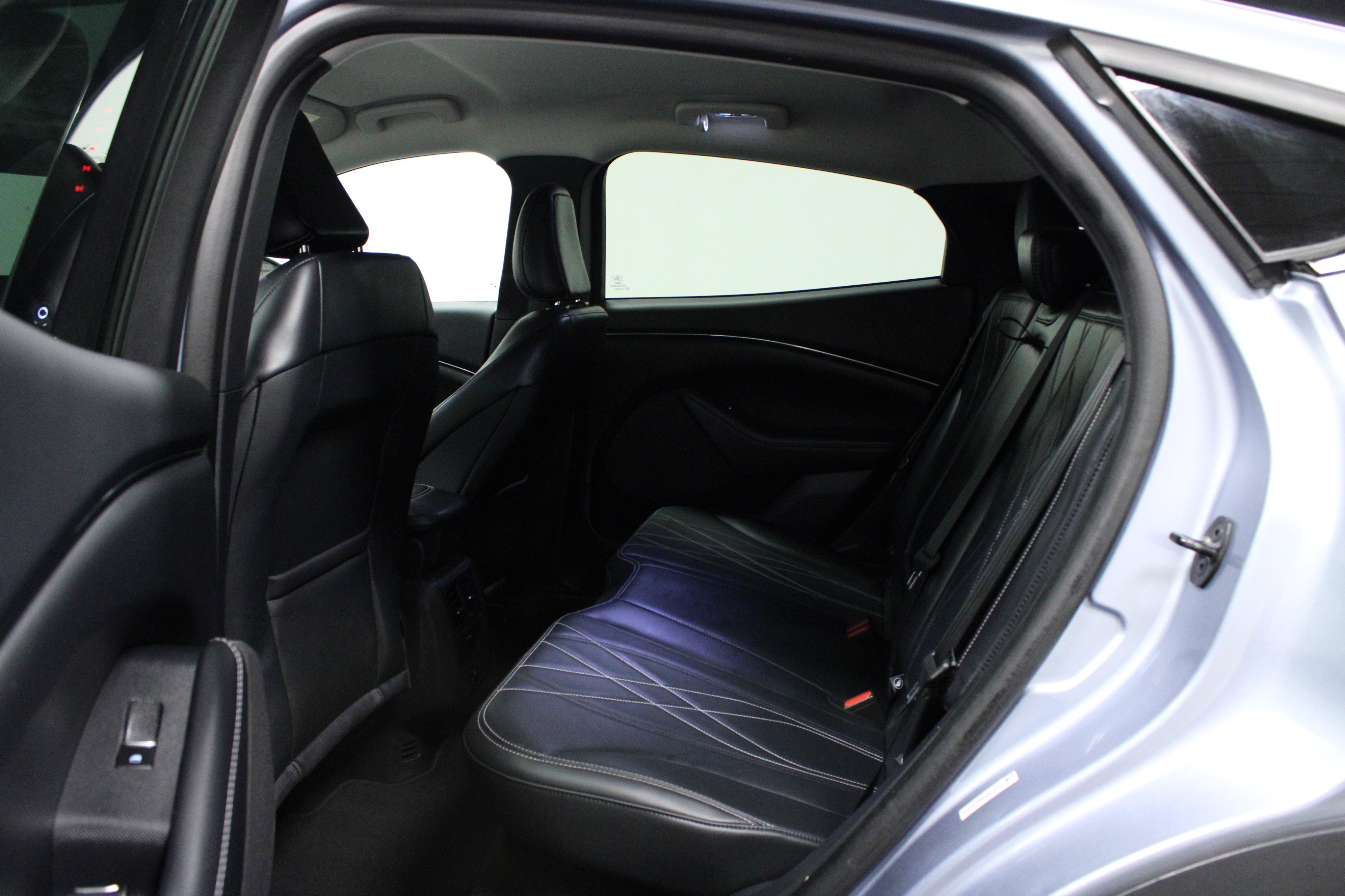 Used 2022 Ford Mustang Mach-E Select image 13