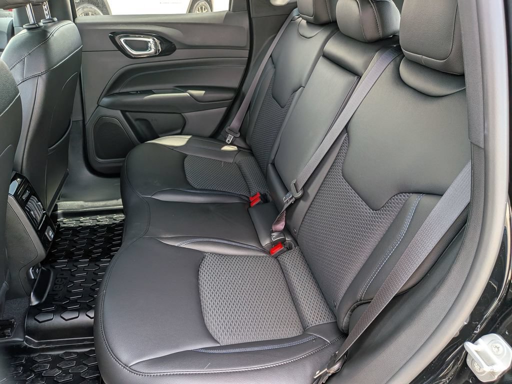 New 2026 Jeep Compass Latitude AWD/4WD image 26