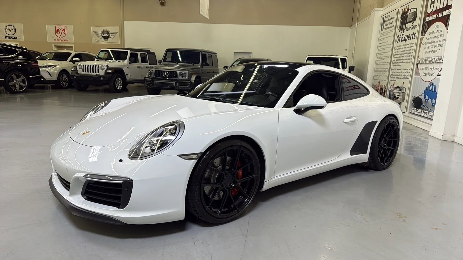 Used 2017 Porsche 911 Carrera S image 3