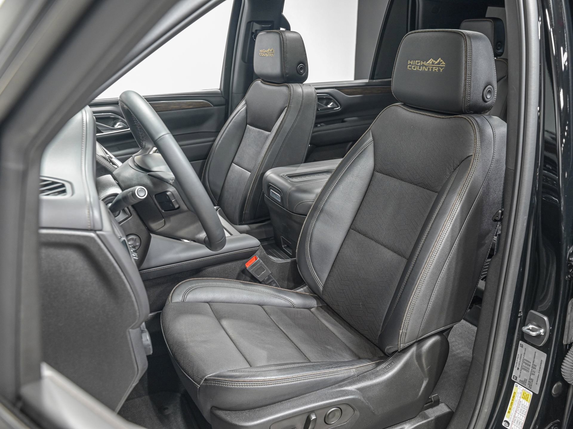 Used 2023 Chevrolet Tahoe High Country w/ Premium Package 2 image 16