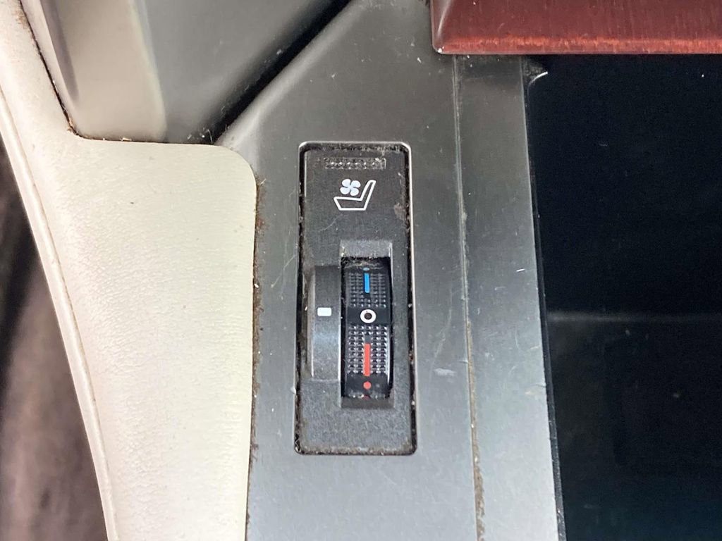 Used 2012 Lexus GX 460 Premium image 16