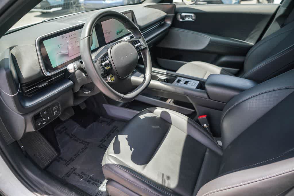 Used 2023 Hyundai Ioniq 6 SEL RWD image 16