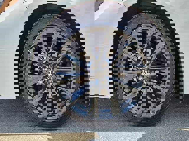 Used 2024 Toyota Corolla SE image 13