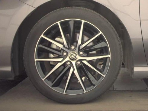 Used 2024 Toyota Camry SE w/ Cold Weather Package FWD image 2