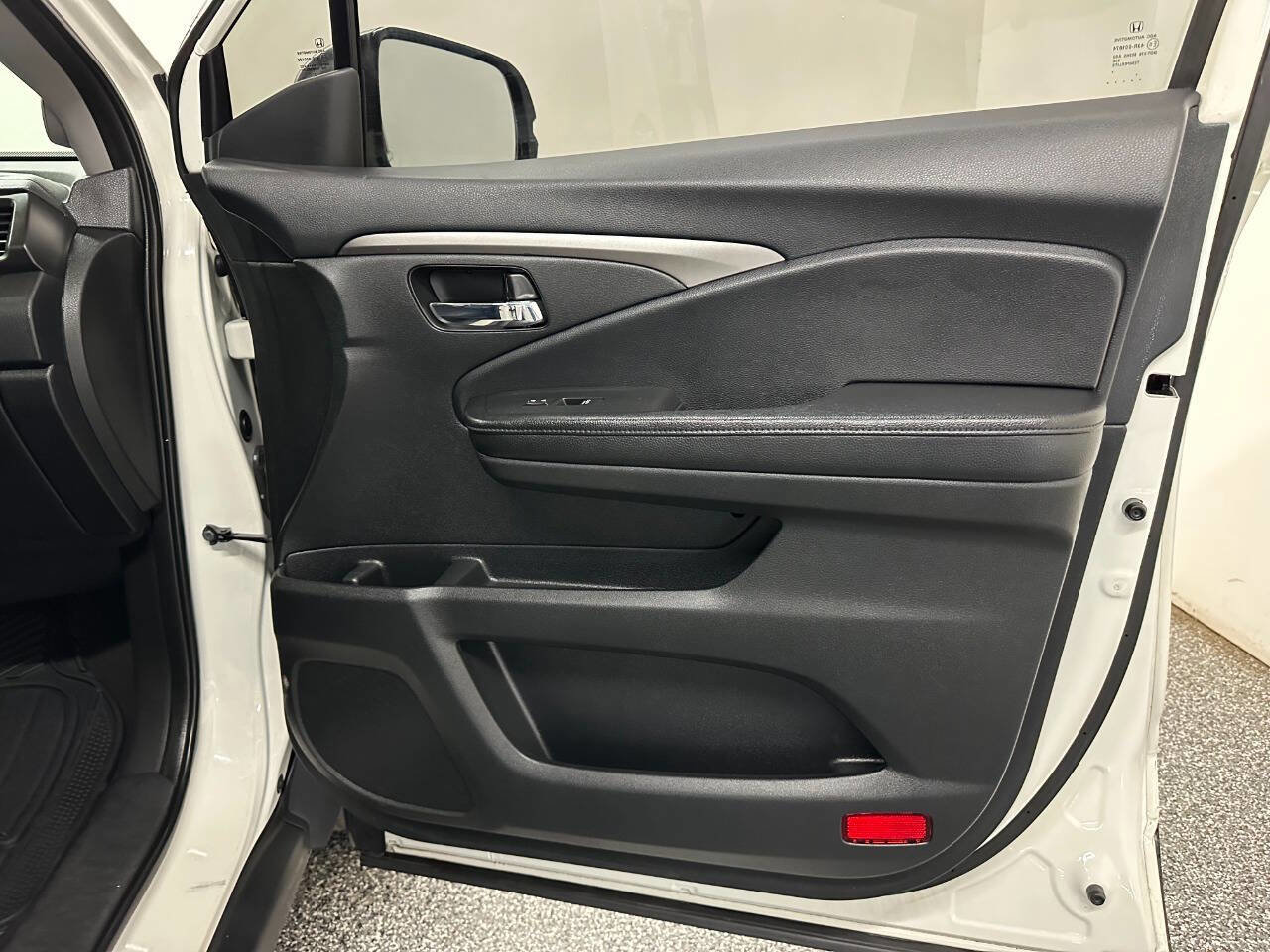 Used 2018 Honda Pilot EX-L image 24