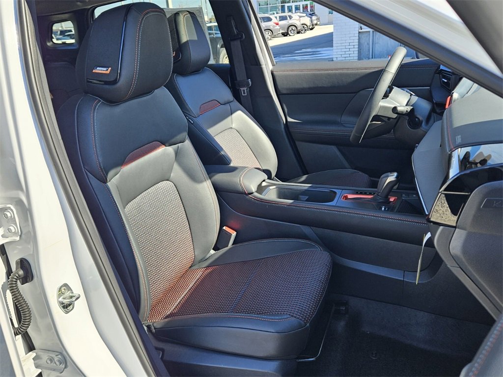 New 2026 Nissan Kicks SR w/ SR Premium Package image 15