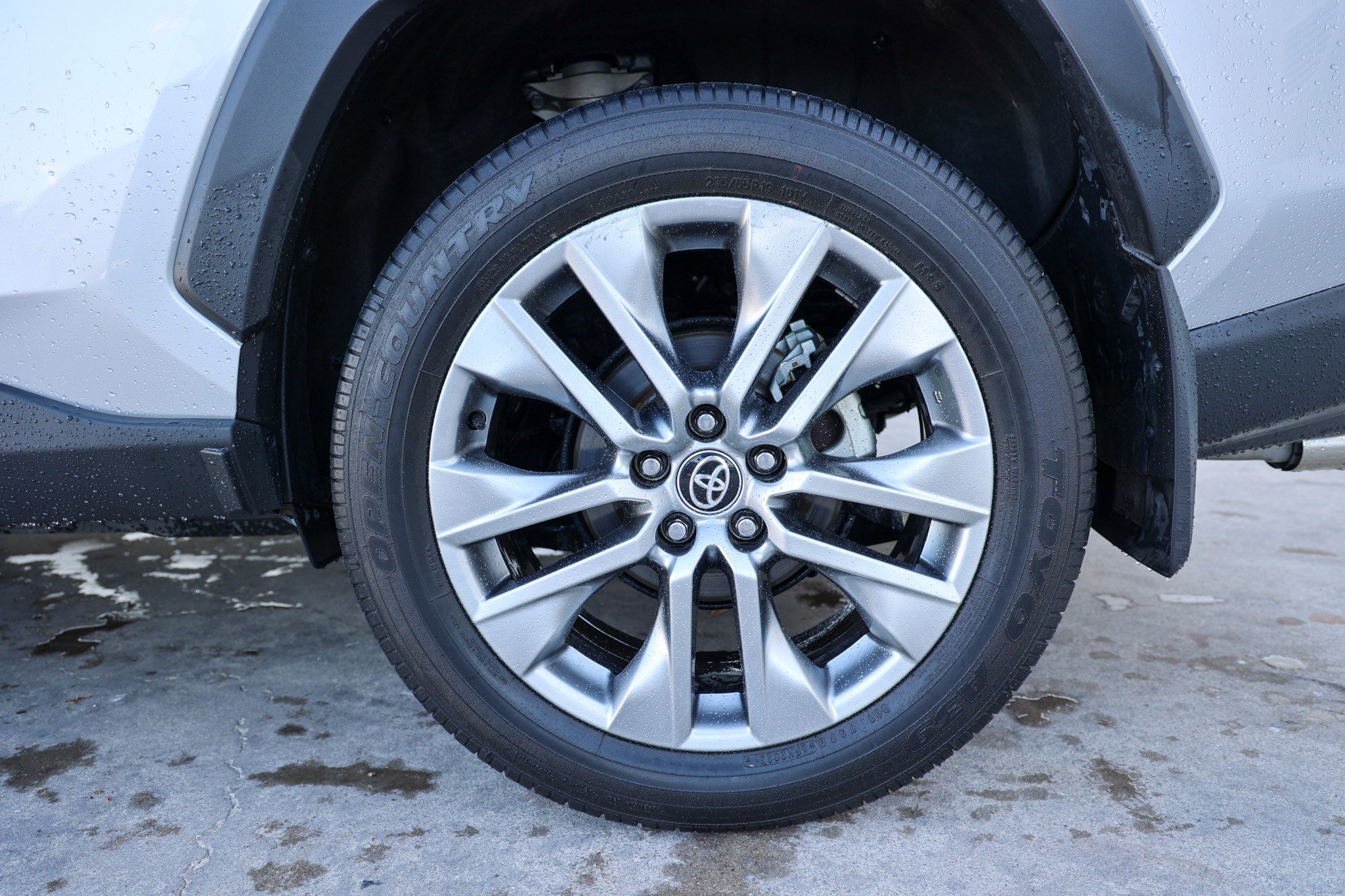 Used 2023 Toyota RAV4 Limited image 15