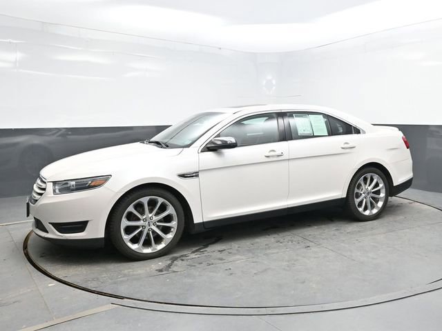 Used 2018 Ford Taurus Limited AWD/4WD image 3