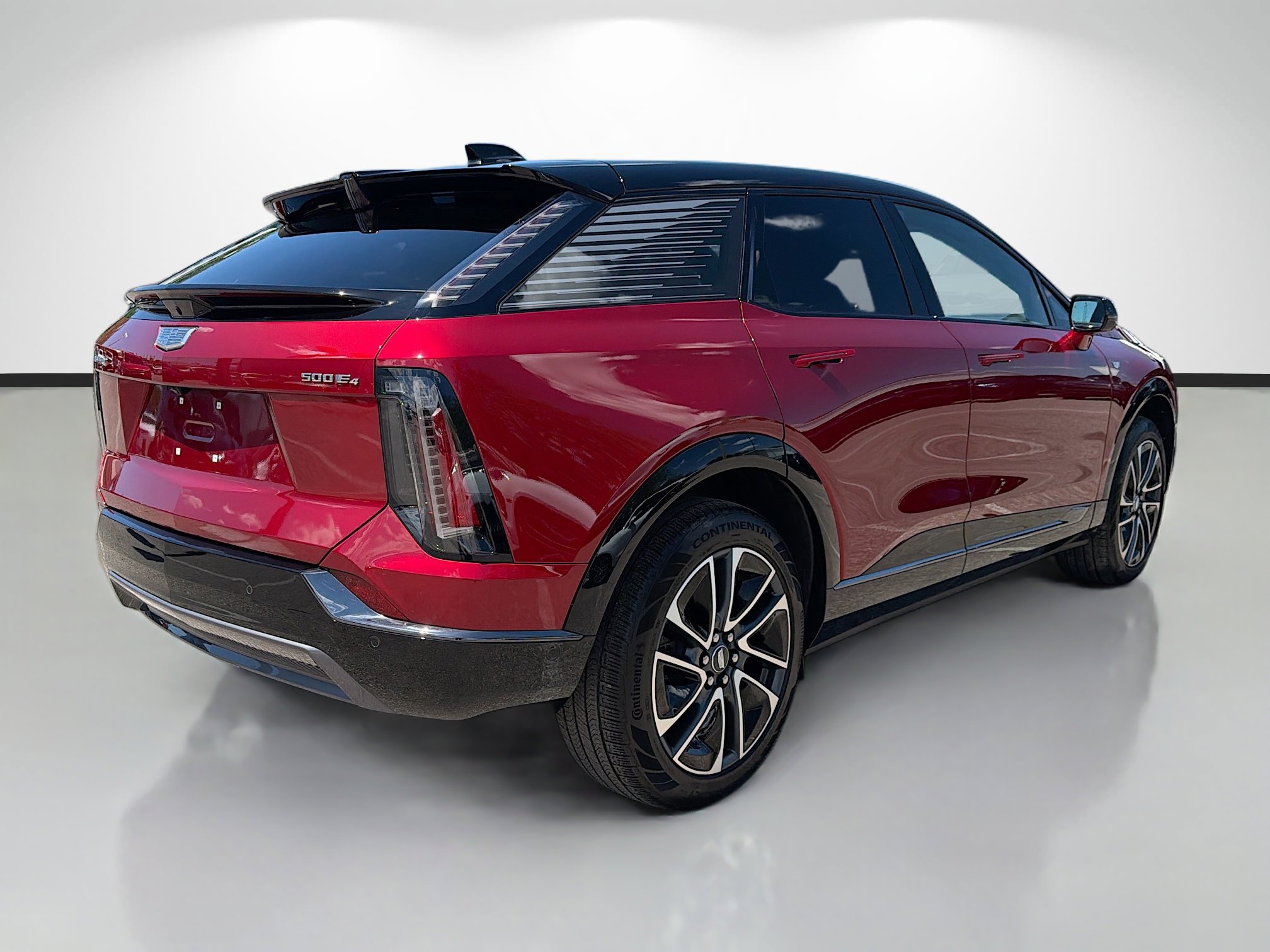 Used 2025 Cadillac Optiq Sport 1 image 3