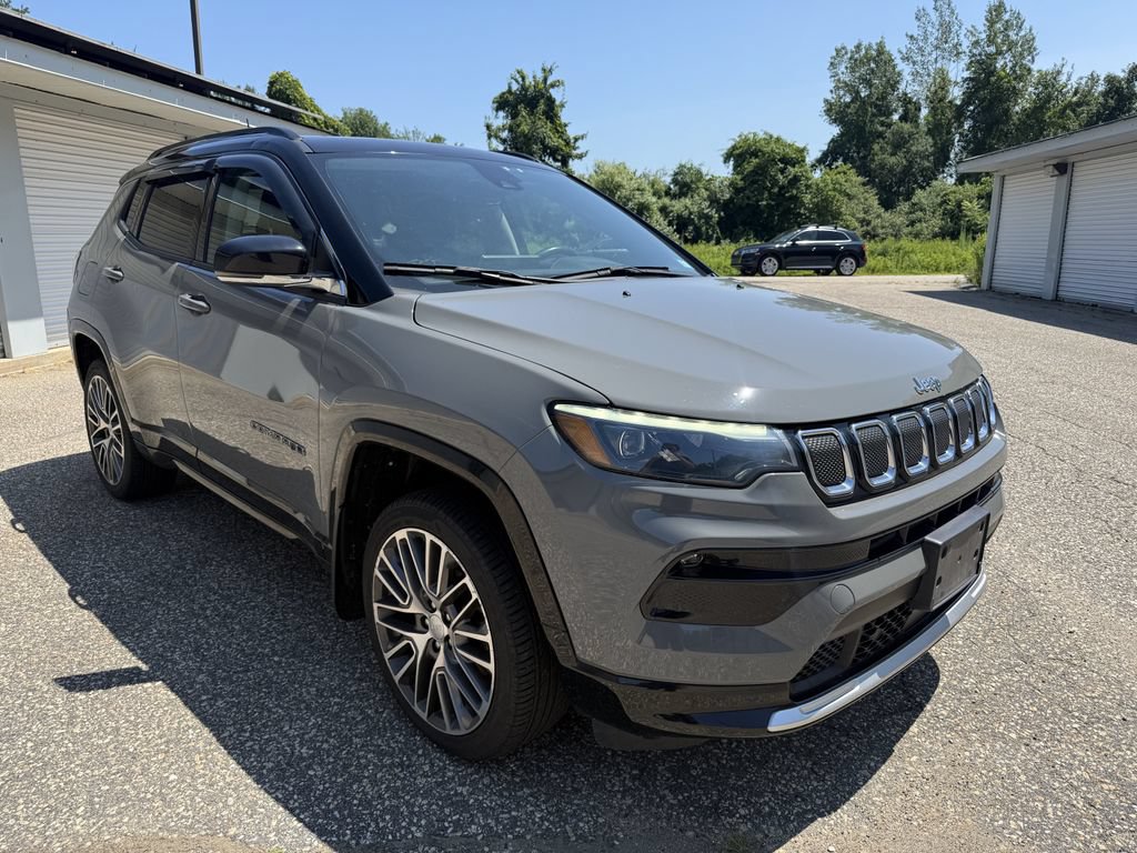 Used 2022 Jeep Compass Limited w/ Elite Group AWD/4WD image 8
