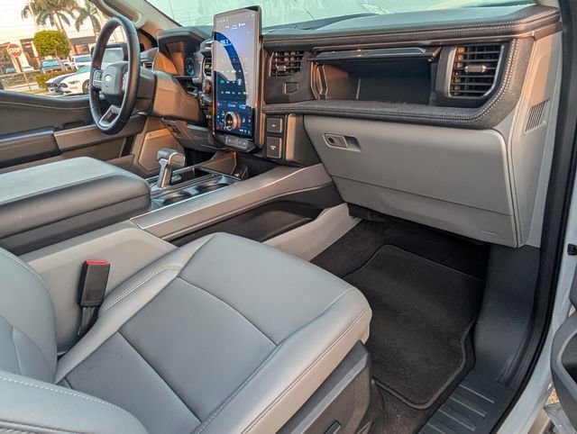 Used 2025 Ford F150 Lightning Flash image 14