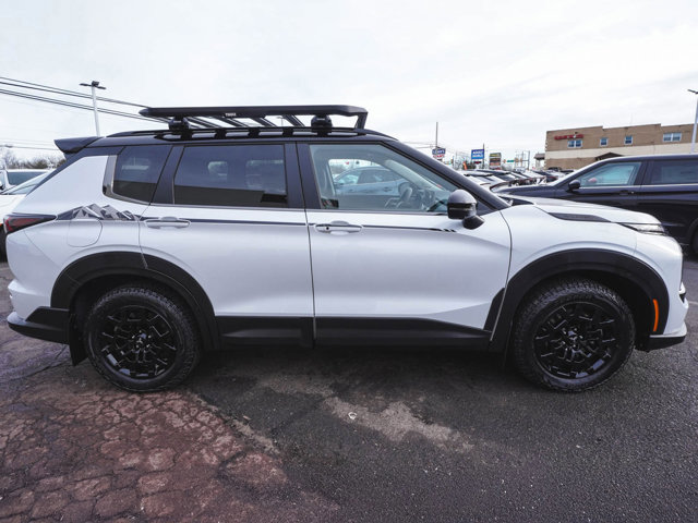 New 2026 Mitsubishi Outlander Trail Edition AWD/4WD image 4