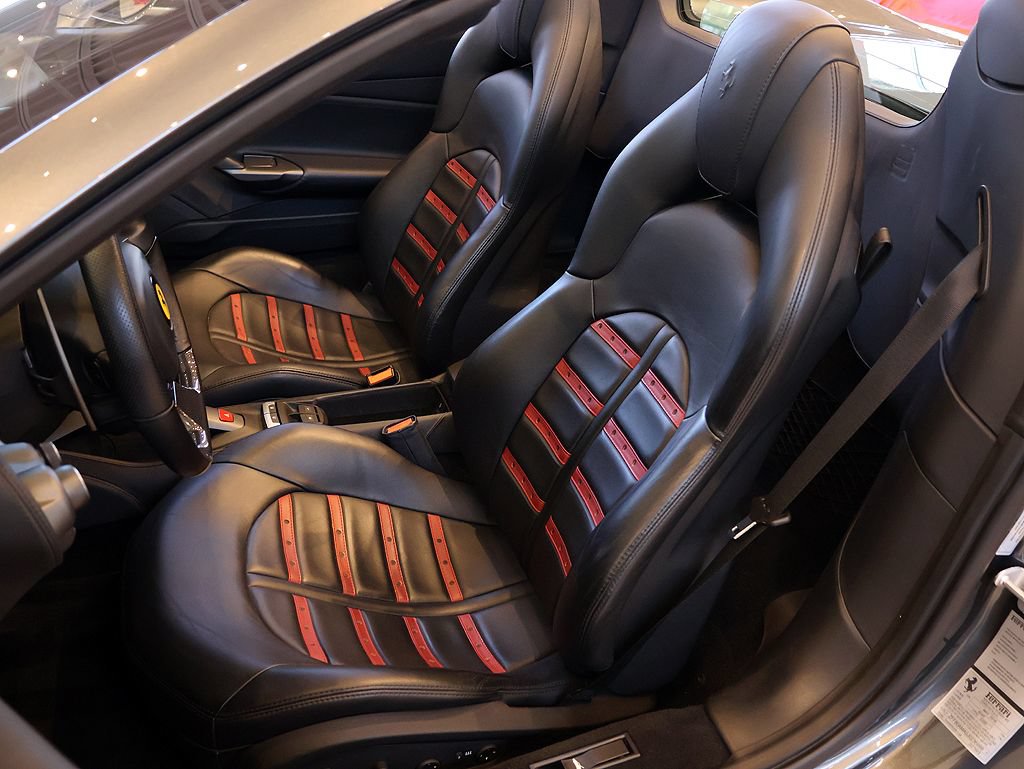 Certified 2018 Ferrari 488 Spider RWD image 5