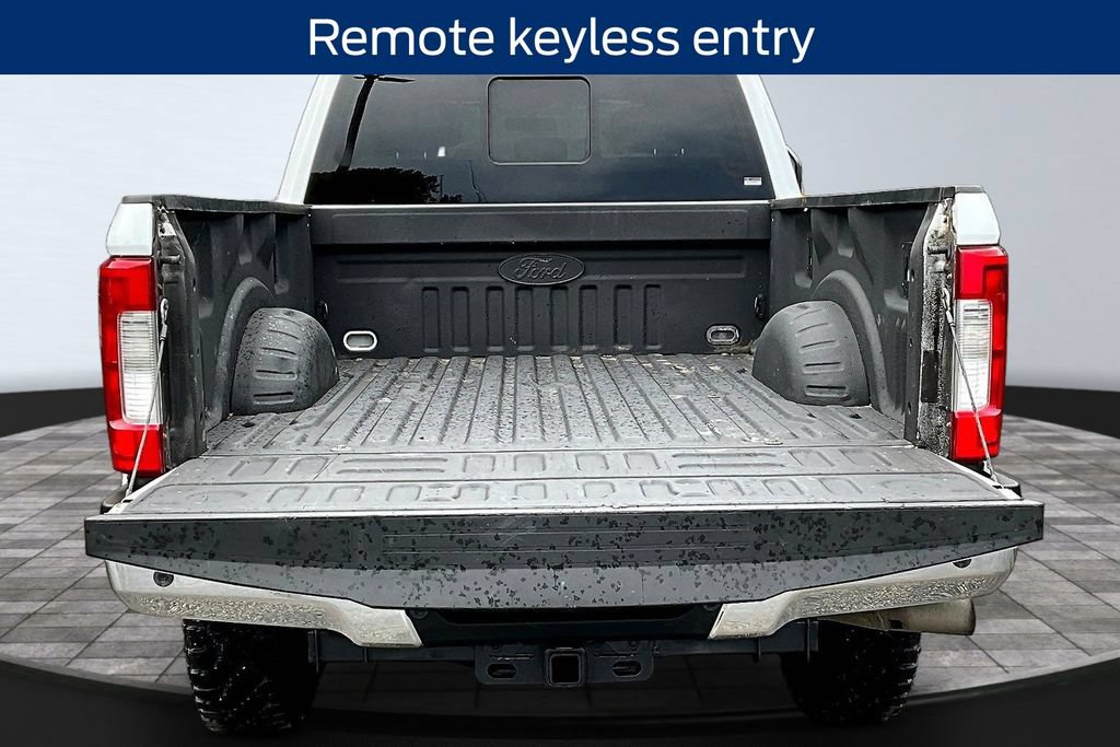 Used 2019 Ford F250 Lariat w/ Lariat Value Package AWD/4WD image 7