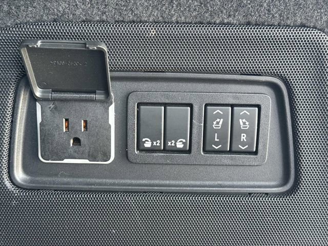Used 2021 Cadillac Escalade ESV Luxury RWD image 13