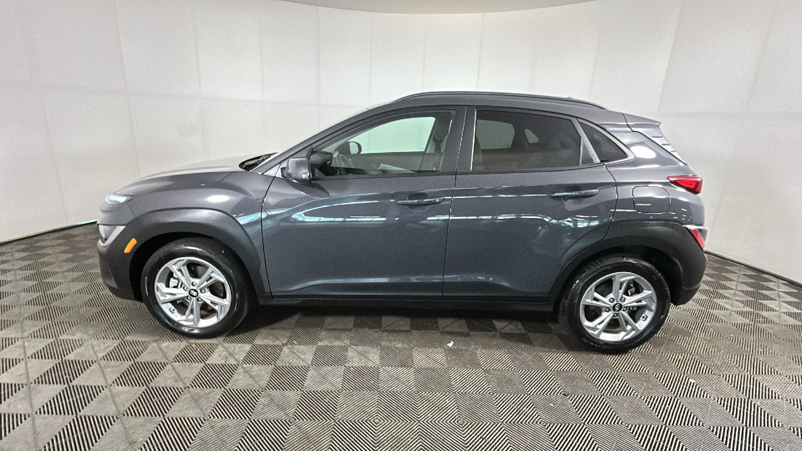Certified 2023 Hyundai Kona SEL w/ Cargo Package AWD/4WD image 7