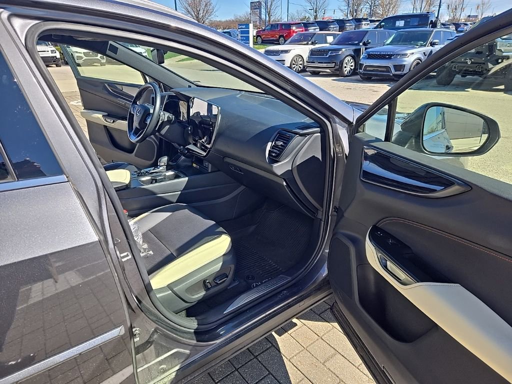 Used 2022 Lexus NX 250 AWD image 20