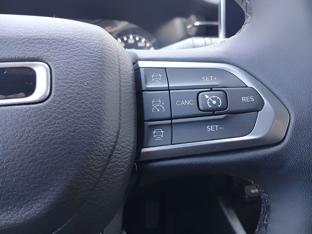 Used 2024 Jeep Compass Limited AWD/4WD image 16