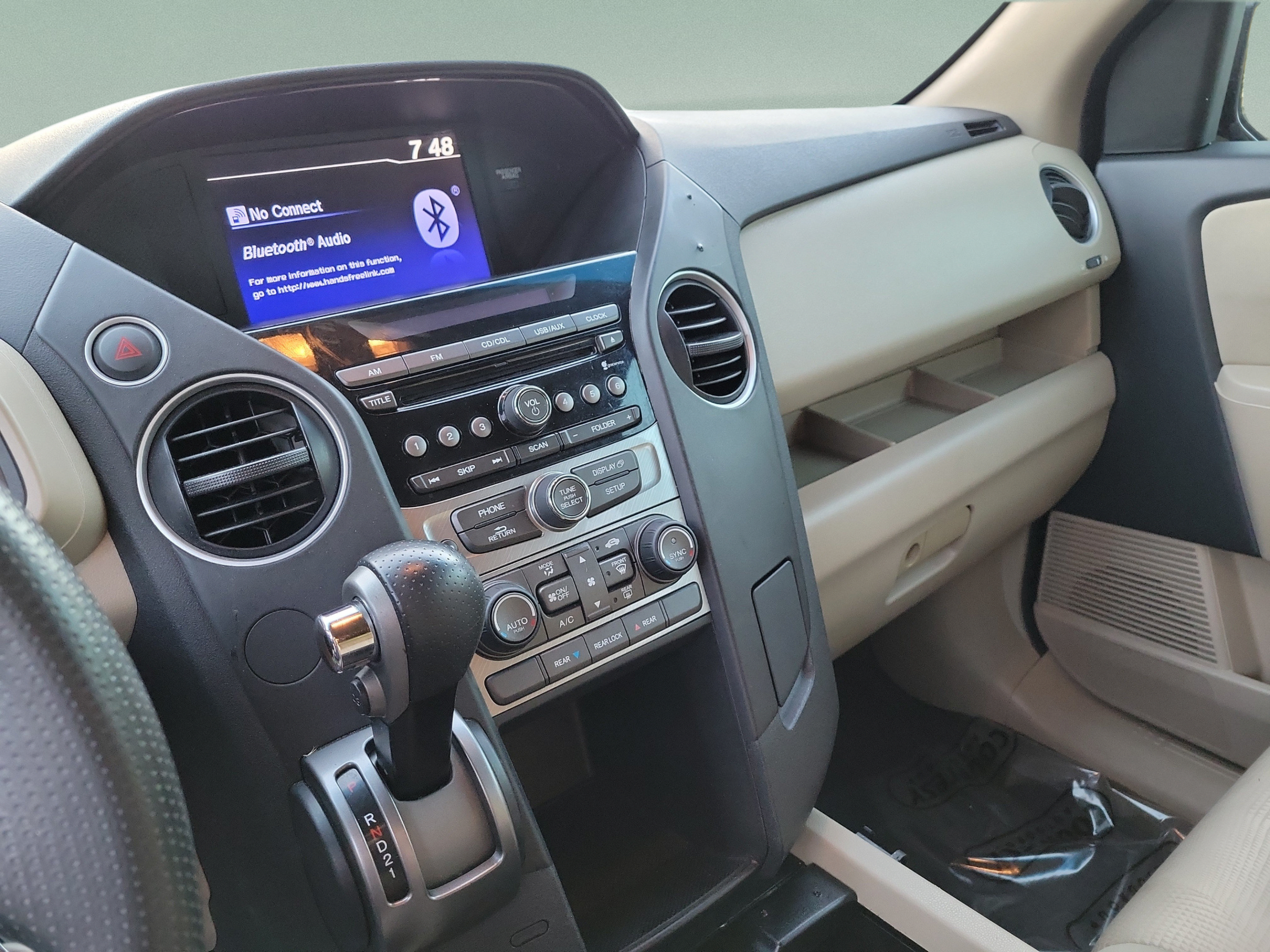 Used 2015 Honda Pilot LX image 23