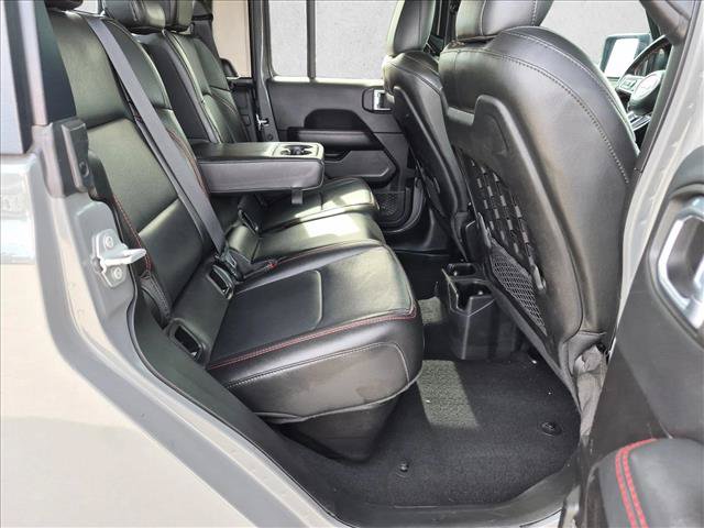 Used 2022 Jeep Gladiator Rubicon w/ Cold Weather Group AWD/4WD image 19