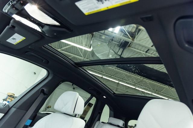 New 2026 BMW X5 xDrive40i w/ M Sport Package image 16