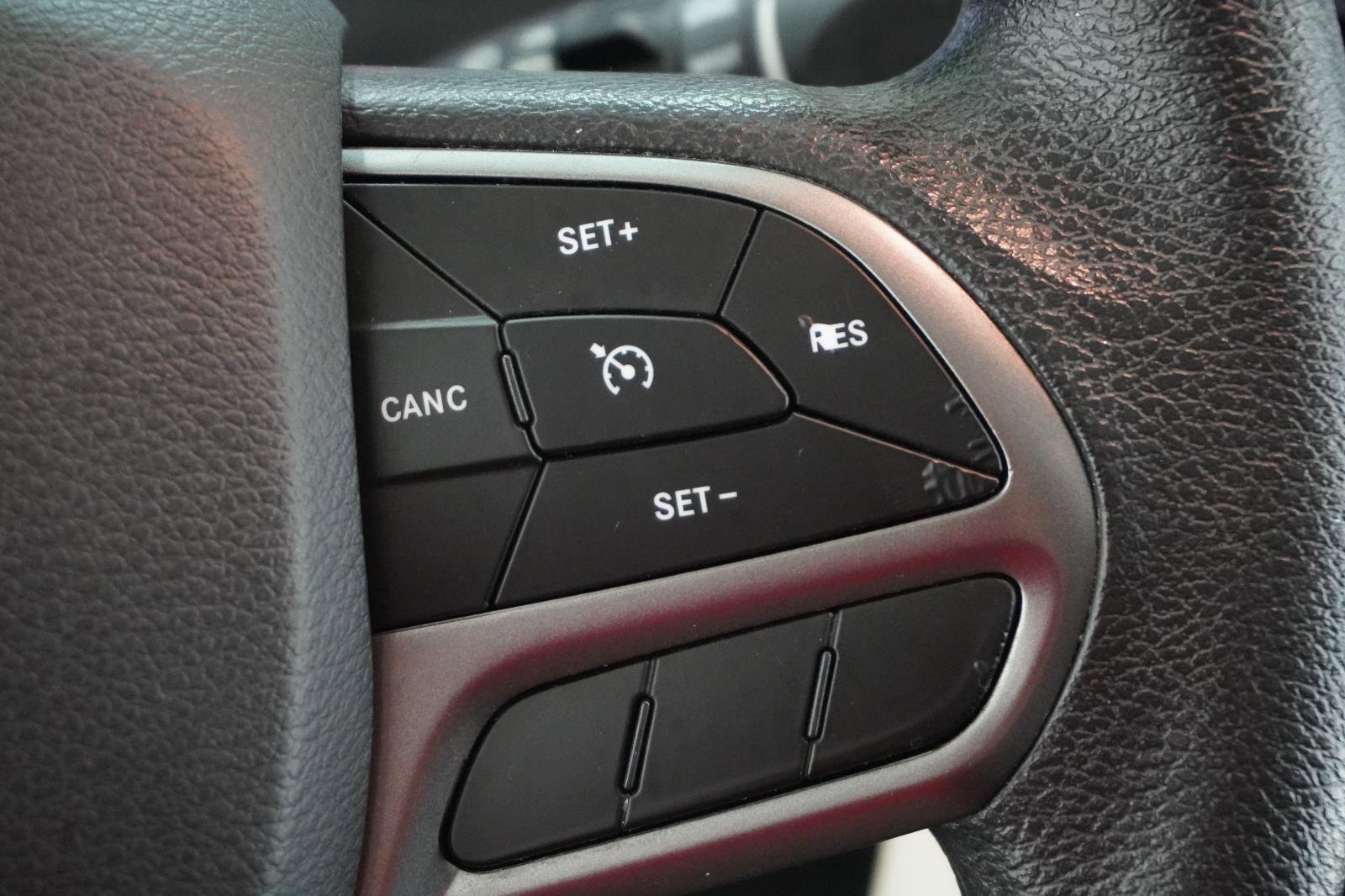 Used 2019 Jeep Cherokee Latitude w/ Popular Appearance Group image 22