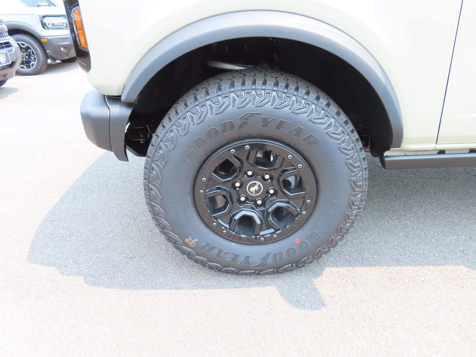 New 2026 Ford Bronco Big Bend w/ Black Diamond Package AWD/4WD image 7