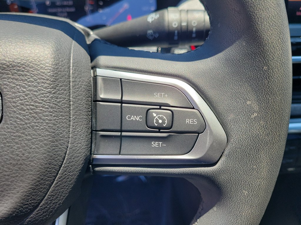 Used 2024 Jeep Compass Latitude AWD/4WD image 18