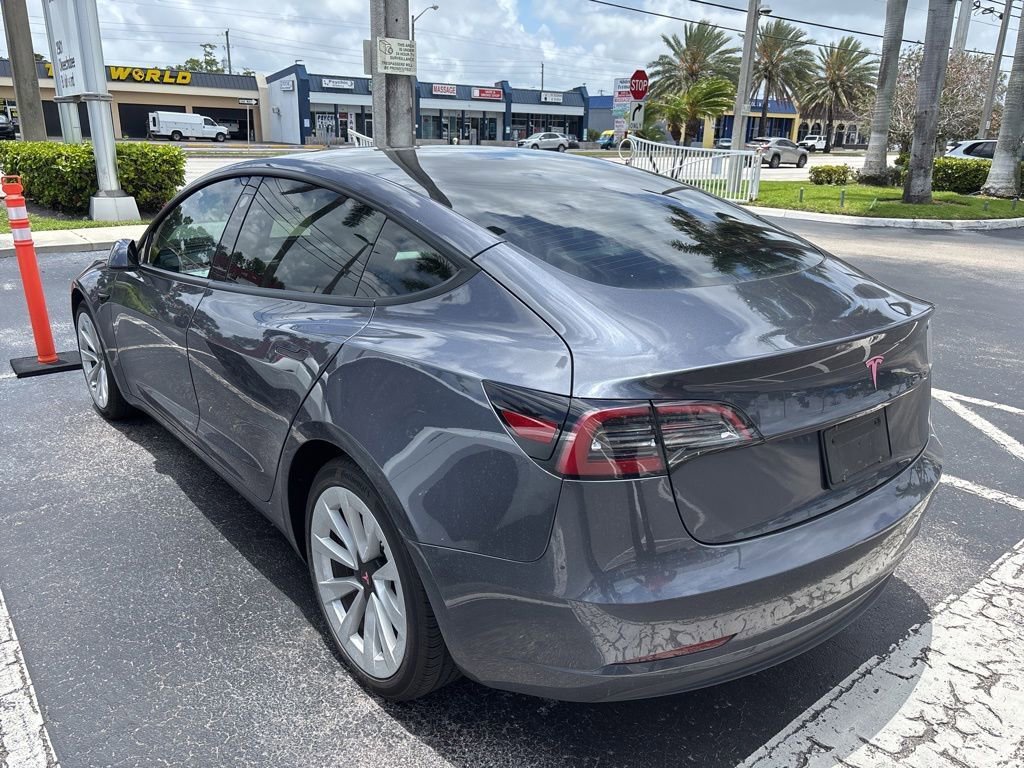 Used 2023 Tesla Model 3 Standard Range RWD image 2