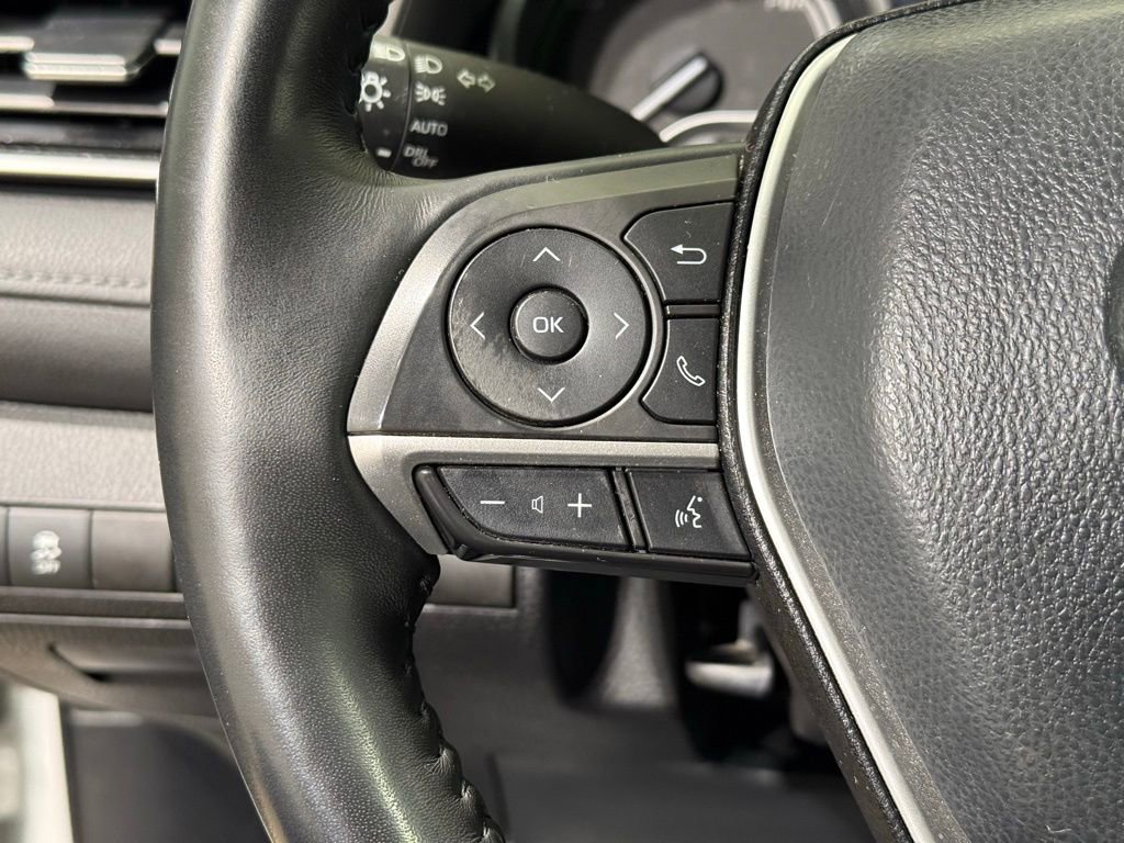 Certified 2022 Toyota Camry XLE image 24