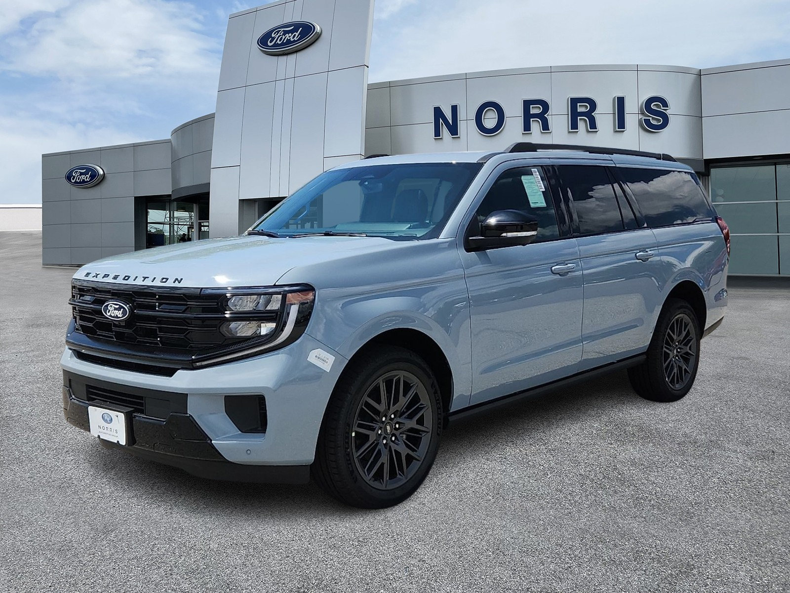 New 2027 Ford Expedition Max Platinum w/ Stealth Appearance Package AWD/4WD image 2