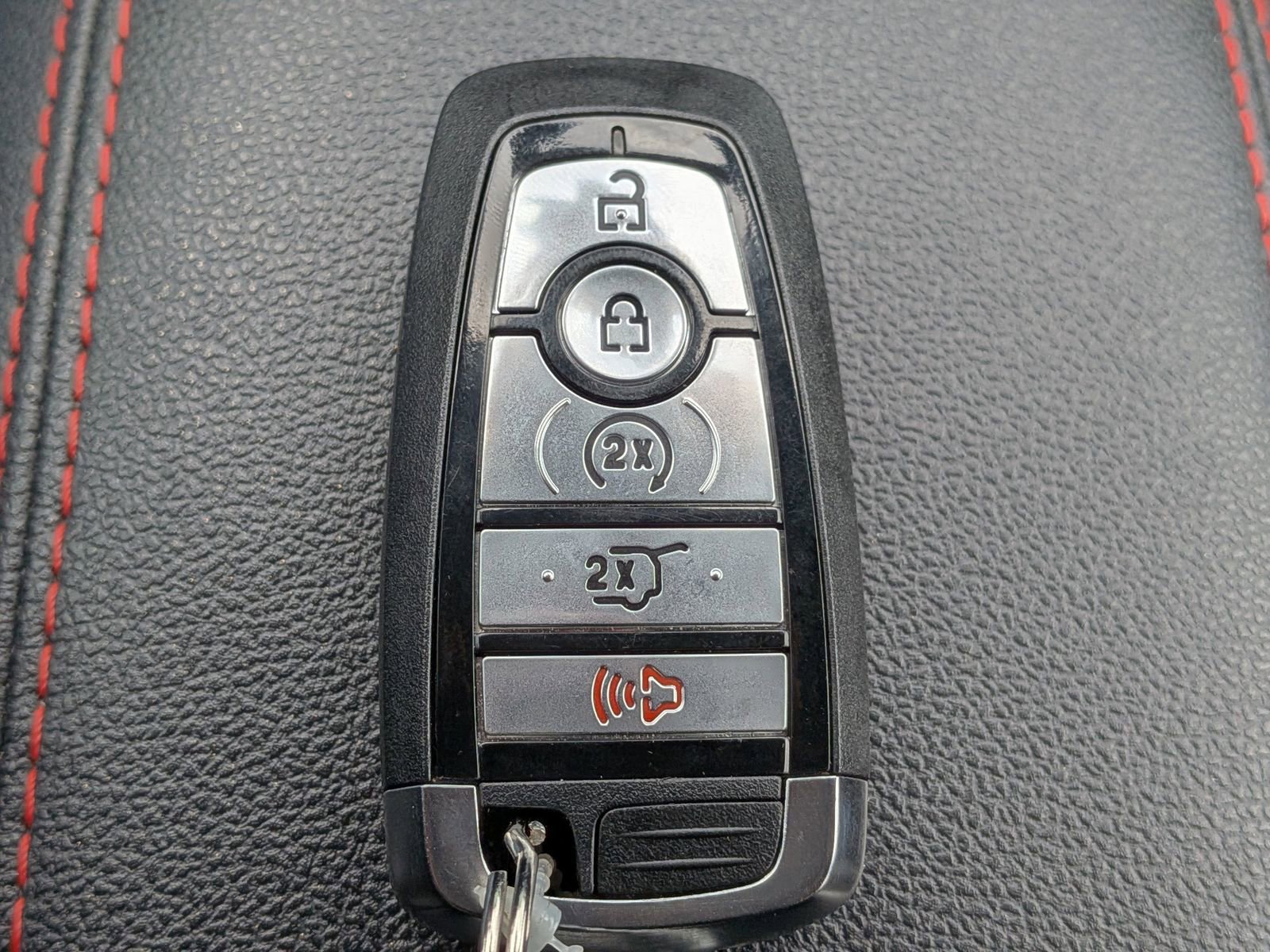 Certified 2023 Ford Escape ST-Line Select w/ Tech Pack #2 image 32