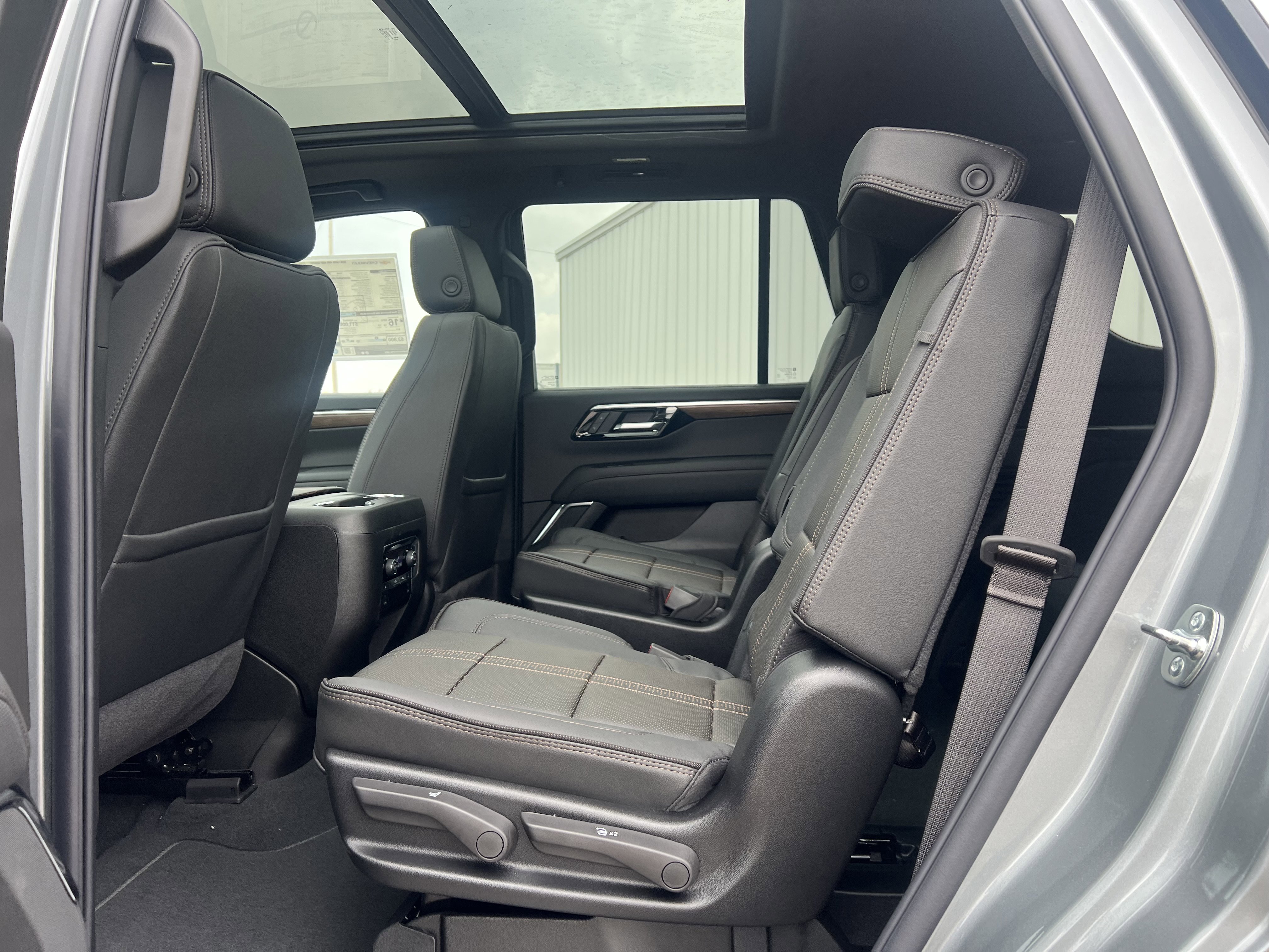 New 2026 Chevrolet Tahoe High Country image 9