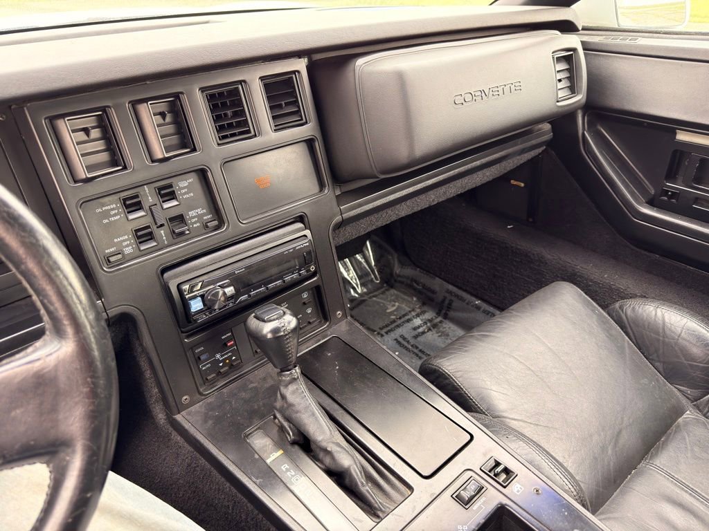 Used 1989 Chevrolet Corvette Coupe image 32