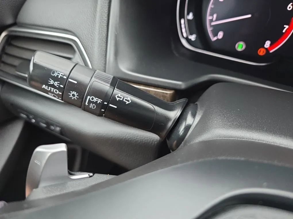 Used 2018 Honda Accord Touring image 22