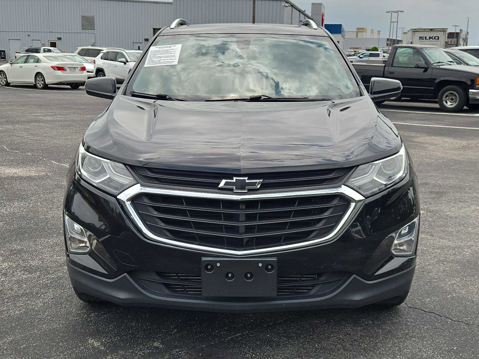 Used 2018 Chevrolet Equinox LT w/ Sun & Infotainment Package FWD image 4