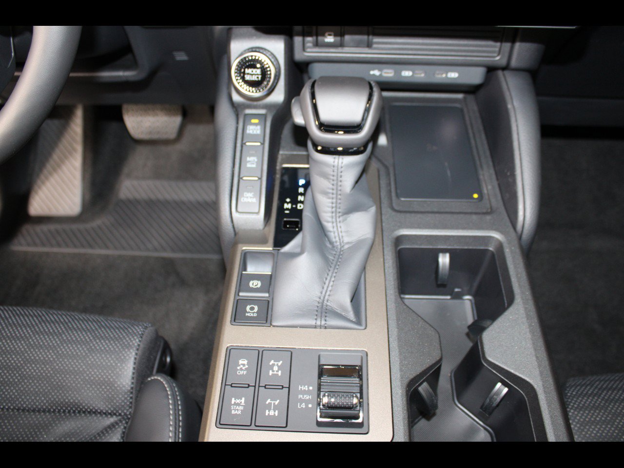 Used 2025 Toyota Land Cruiser w/ Premium Package AWD/4WD image 27