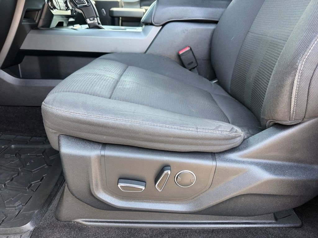 Used 2017 Ford F150 XLT w/ Equipment Group 302A Luxury image 11