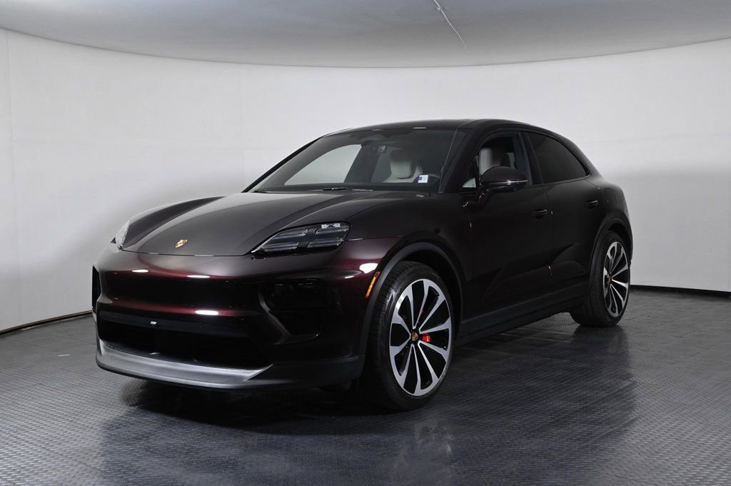 Certified 2025 Porsche Macan 4S Electric image 1